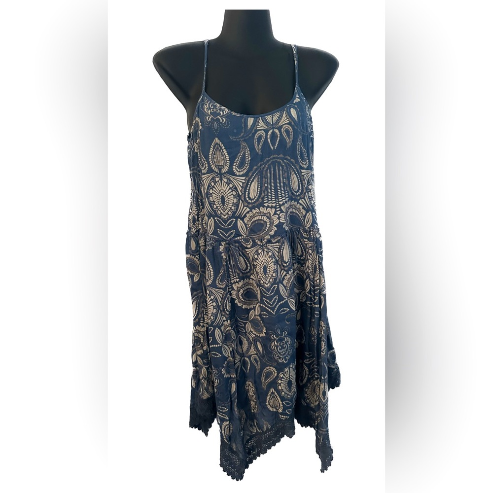 Sun & Shadow midi sundress
